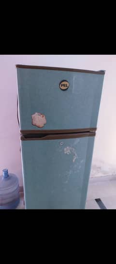 PEL Refrigerator in good condition