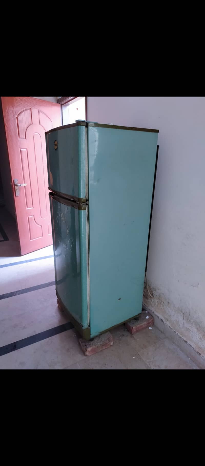 PEL Refrigerator in good condition 4