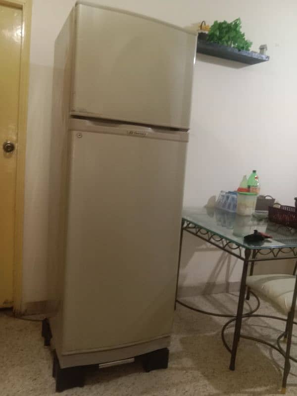 Dawlance Refrigerator 0