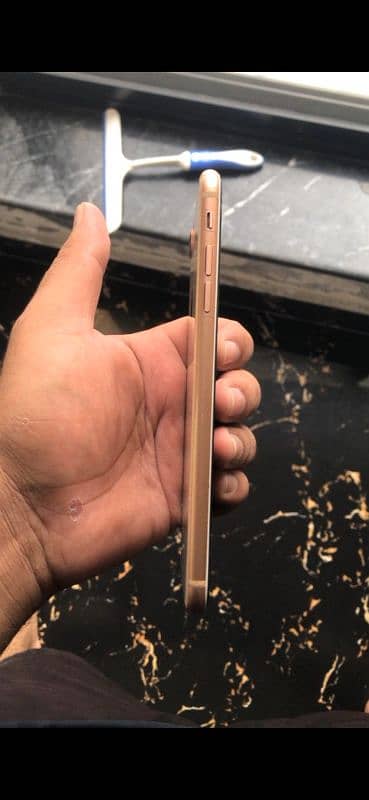 IPhone 8+ non pta beetry helath 84 condition 10 by 10 all part working 4