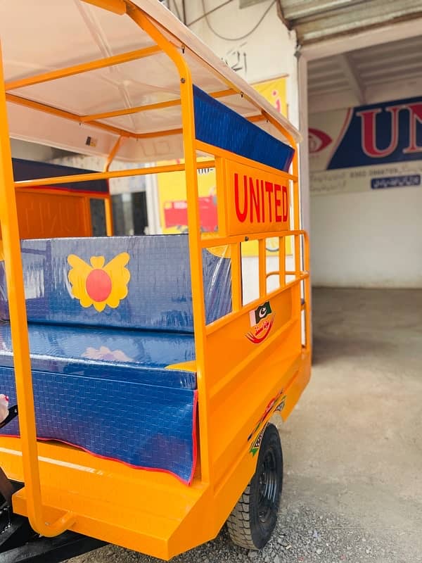 United 9 Seater Rickshaw 100cc 1