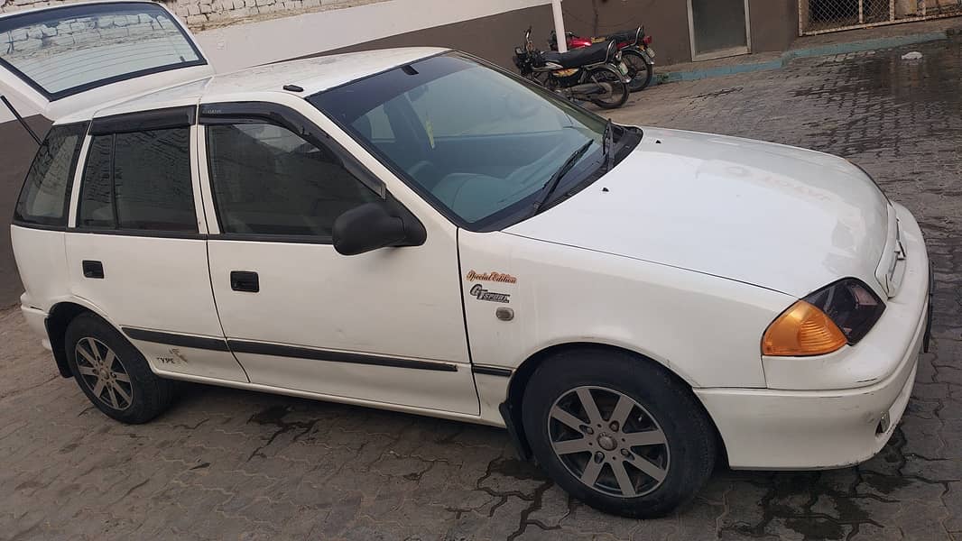 Suzuki Cultus VXR 2005 1