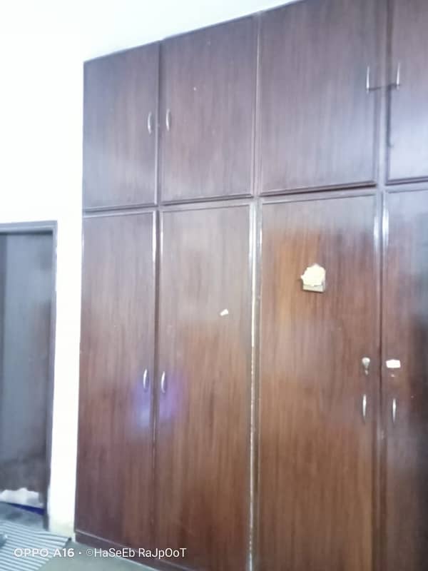 10 Marla Upper Portion Available For Rent In Bridge Colony. 5