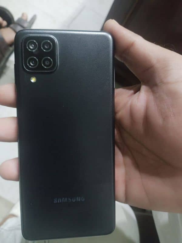 Samsung A,12 4. gb . . 64 gb 1