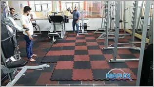 Gym Rubrr Tiles / Youga Mat / Wooden Floor / Grass / Blinds / Vinyl