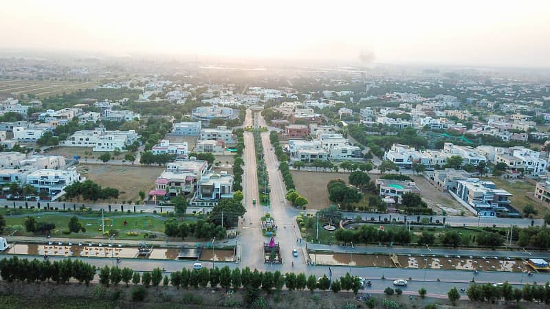 Prime 5 Marla Commercial Plot for Sale in Bahria Town, Lahore 29