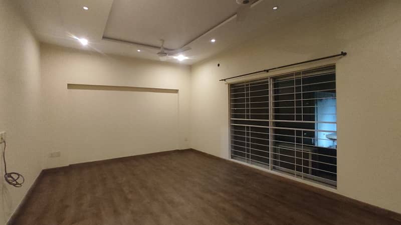 1 Kanal Upper Portion Available For Rent 13