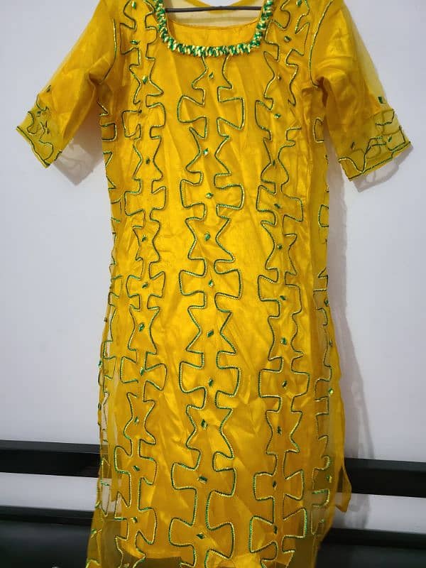 mehndi suit 0