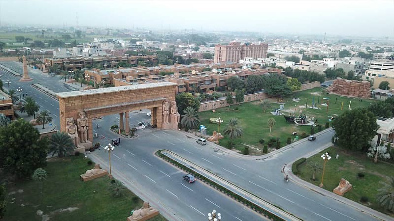 Prime 5 Marla Commercial Plot for Sale in Bahria Town, Lahore 37