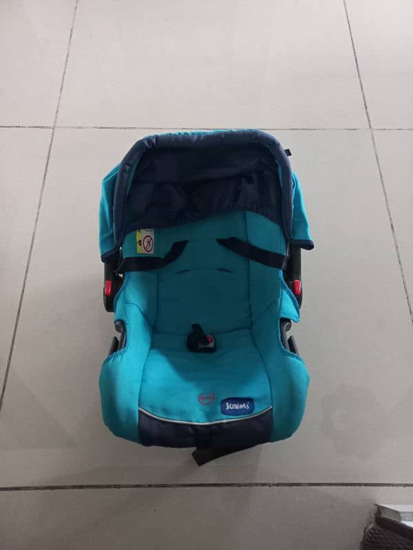 Juniors Stroller + Carrycot 4