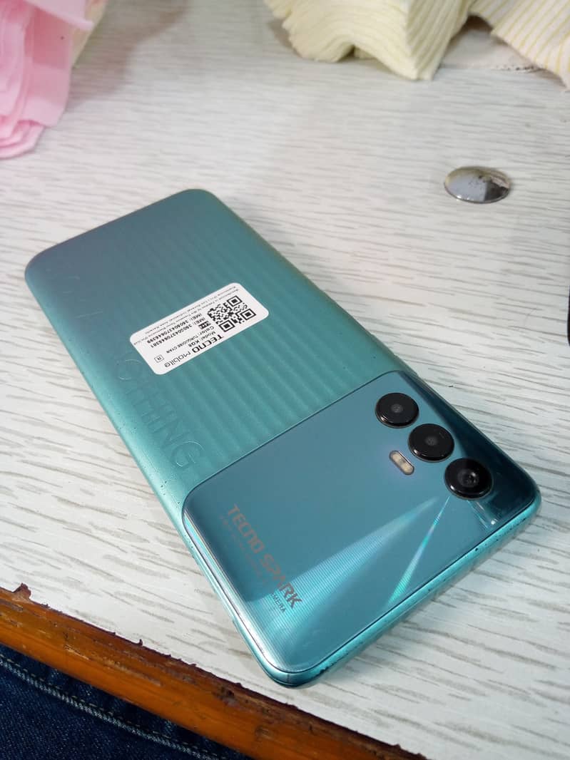 Tacno spark 8 pro 1