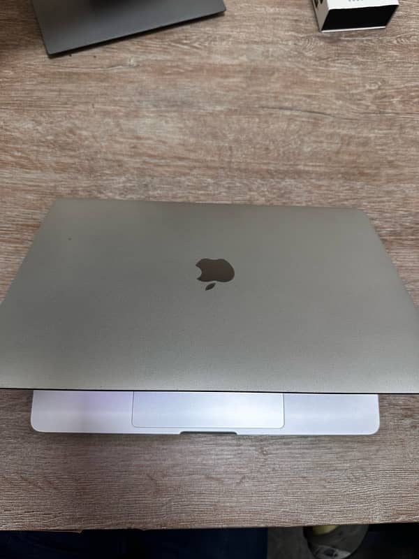 Macbook pro m1 5