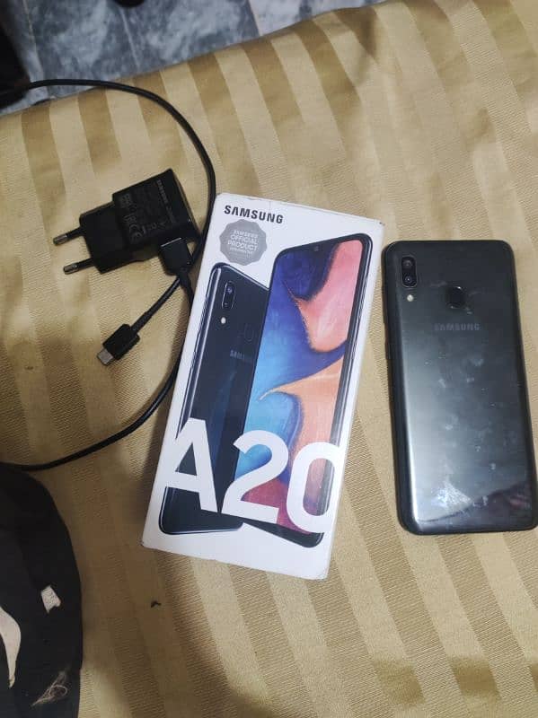 Samsung Galaxy A20 5