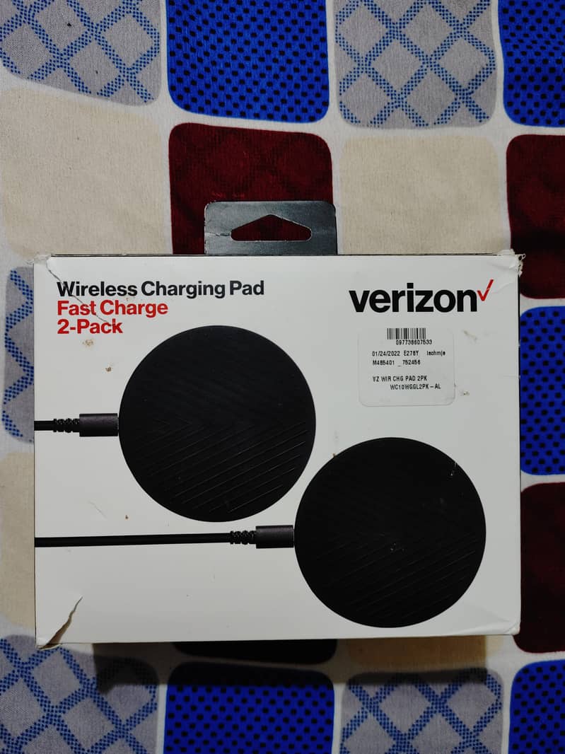 Fast Wireless Charger New Box 0