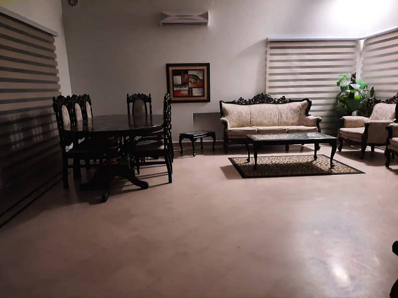 01 KANAL DESIGNER LUXURY UPPER PORTION AVAILABLE FOR RENT with SERVENT QUATAR 10