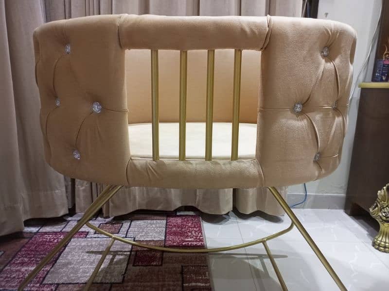 Baby cot/baby bed/baby swing bed Gold colour made it urgent sale 4