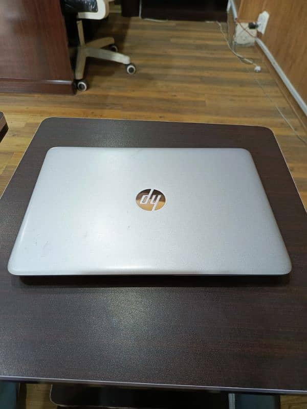 Laptop HP 840GB 2