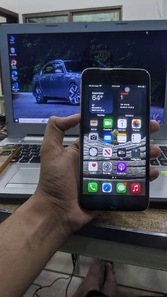 iphone 6s plus 32GB non pta condition 10/9 0