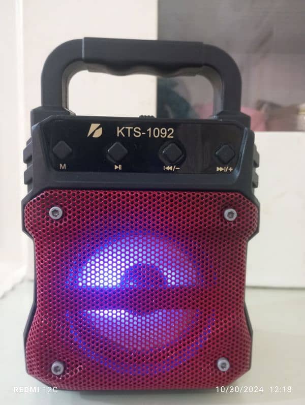 Bluetooth speaker All ok  fix price no any foult batery 0