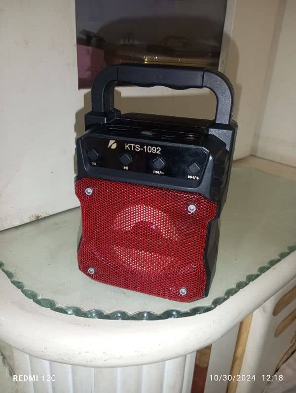 Bluetooth speaker All ok  fix price no any foult batery 6