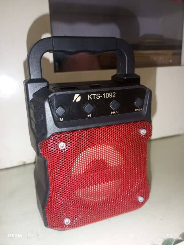 Bluetooth speaker All ok  fix price no any foult batery 7