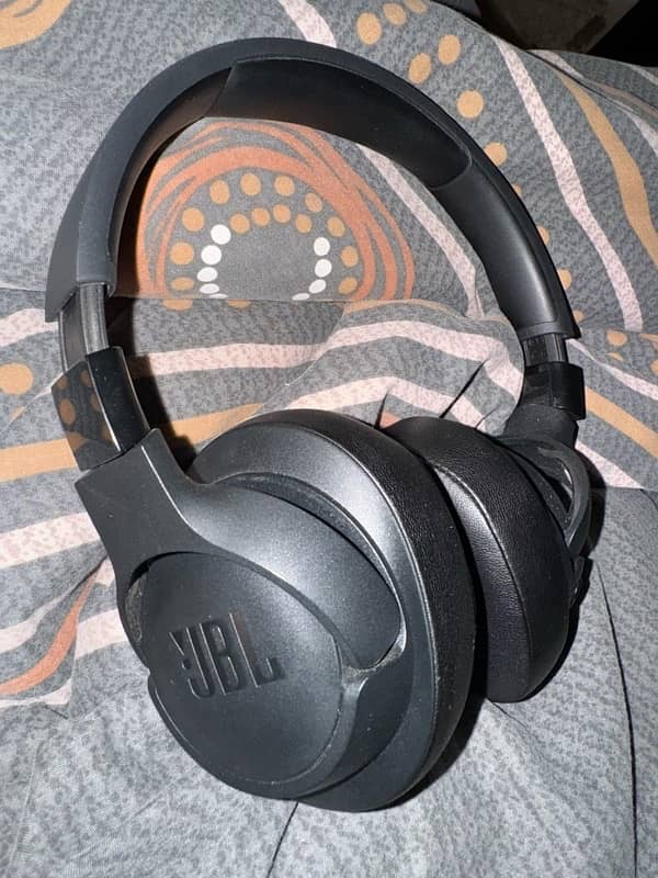 JBL Tune 770NC 0