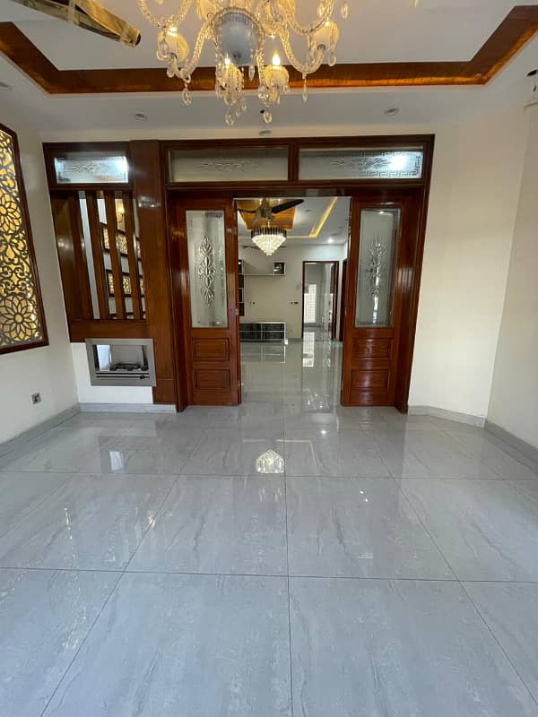 10 Marla Luxury House For Sale In Bahria Town Rafi Block 3