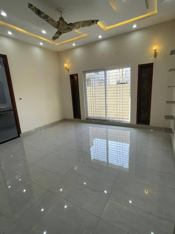 10 Marla Luxury House For Sale In Bahria Town Rafi Block 9