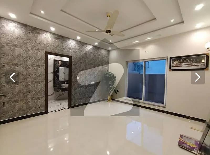 10 Marla Luxury Designer House For Sale In Bahria Orchard Phase 1. 21