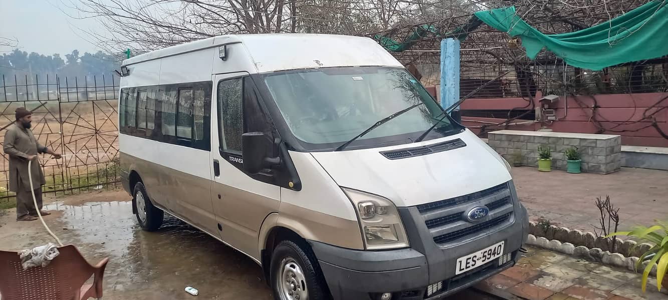 Camper Ford transct Van 7