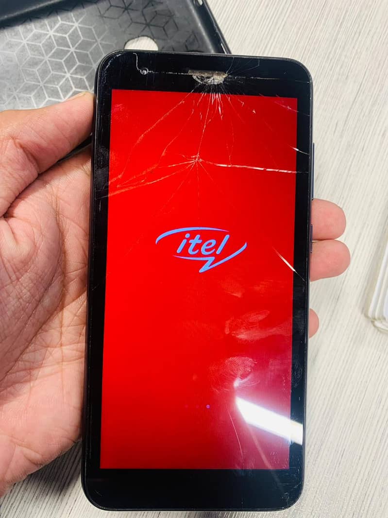 ITEL P17 PRO 1