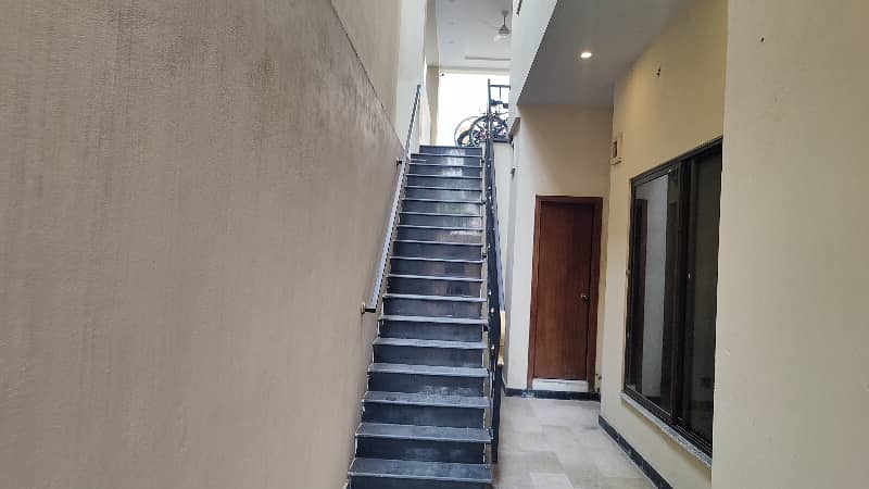 Lower Ground Portion For Rent 6