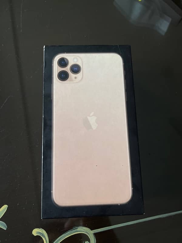 Iphone 11 pro max 256gb Pta approved 5