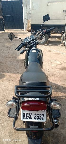 Suzuki 150 bike 4