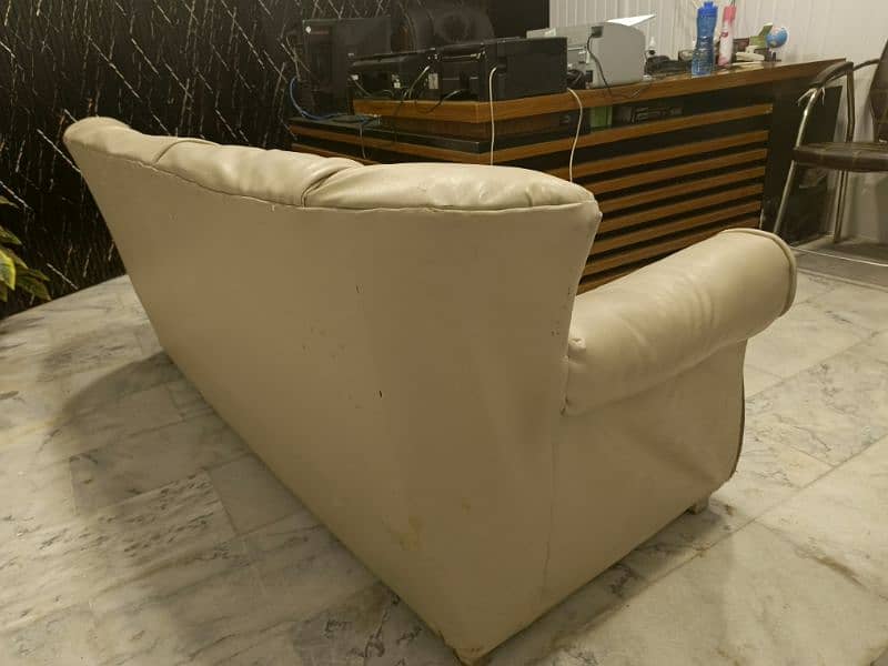 3 seater sofa 4