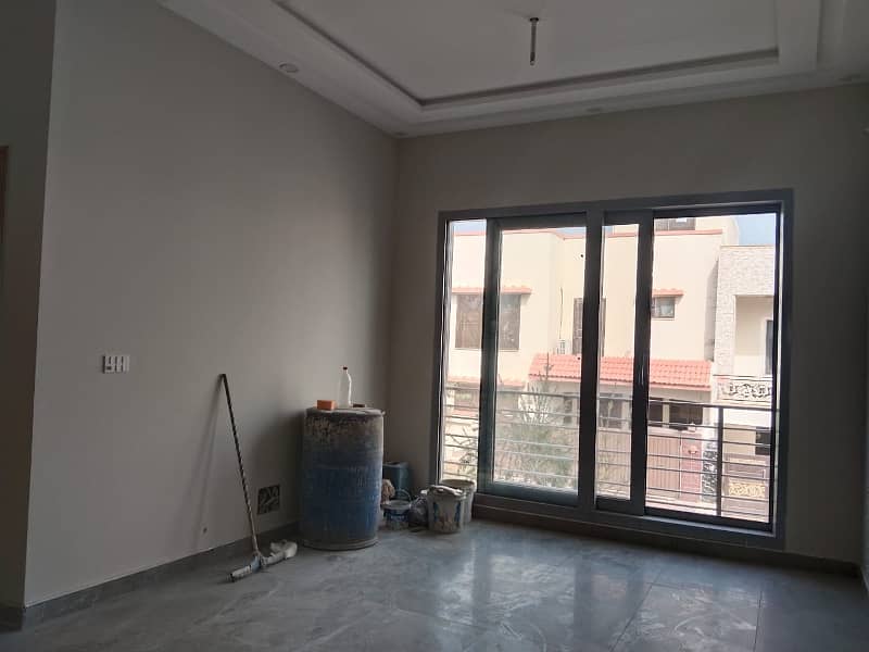 Brand New Luxury Corner 1 kanal Upper portion Available for Rent in Bahria Town Phase 7 Rawalpindi 0