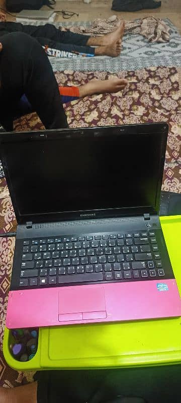 laptop Samsung 3