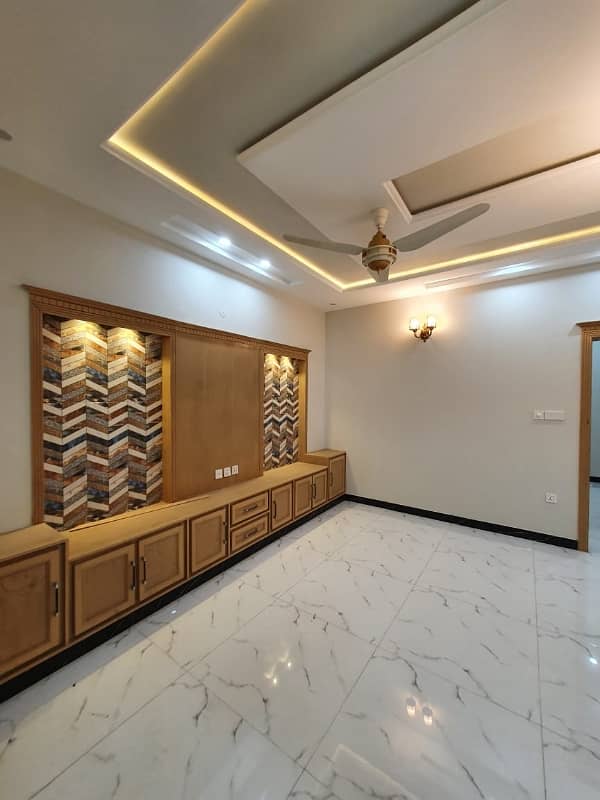 14 Marlas Tile Flooring Ground floor All Facilities Available G-13 3