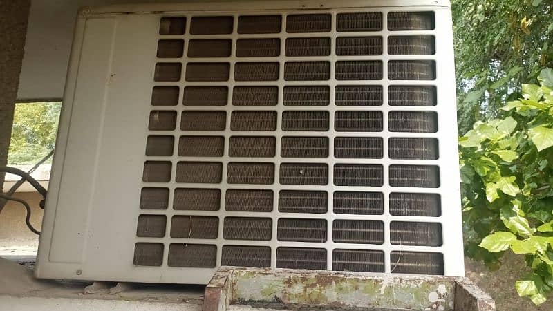 Used Split AC's 1.5 Tons for Sale, LG and Orient 4