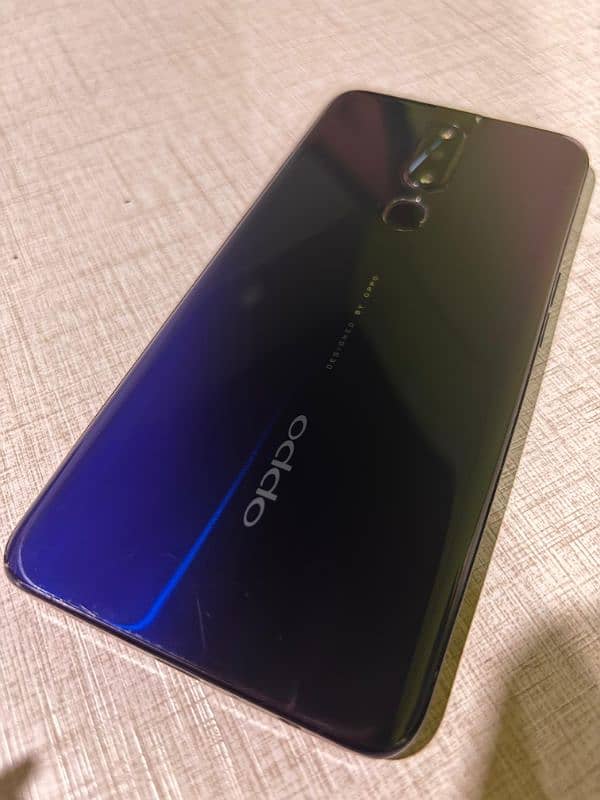 Oppo F11 pro 6 GB 128 GB 2