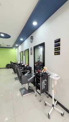 men's saloon gulbreg greens Islamabad