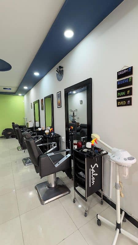 men's saloon gulbreg greens Islamabad 6