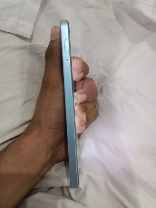 Oppo Reno 11f condition 10/10 in warranty 3