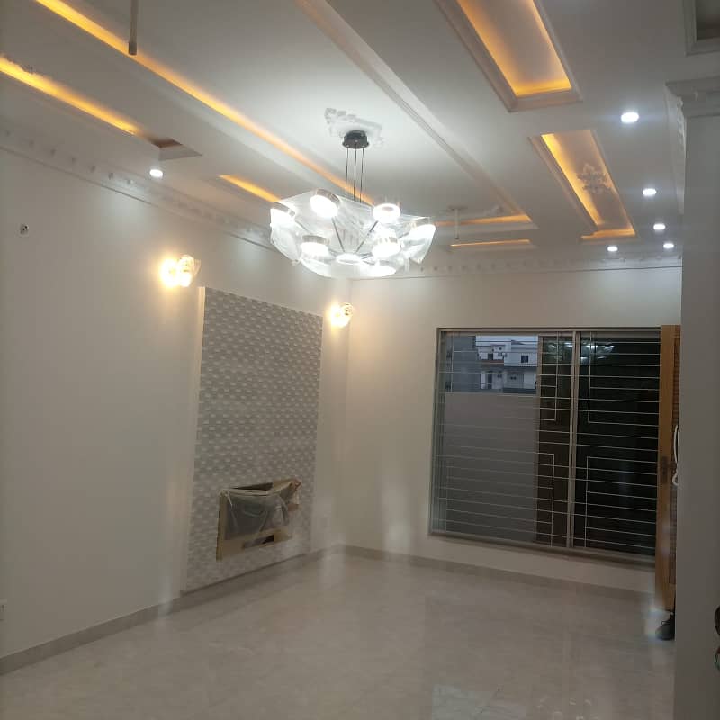 5 Master Bed 5 Marla Fully Luxury House For Sale On Block C In Etihad Town, Phase 1, Lahore 3