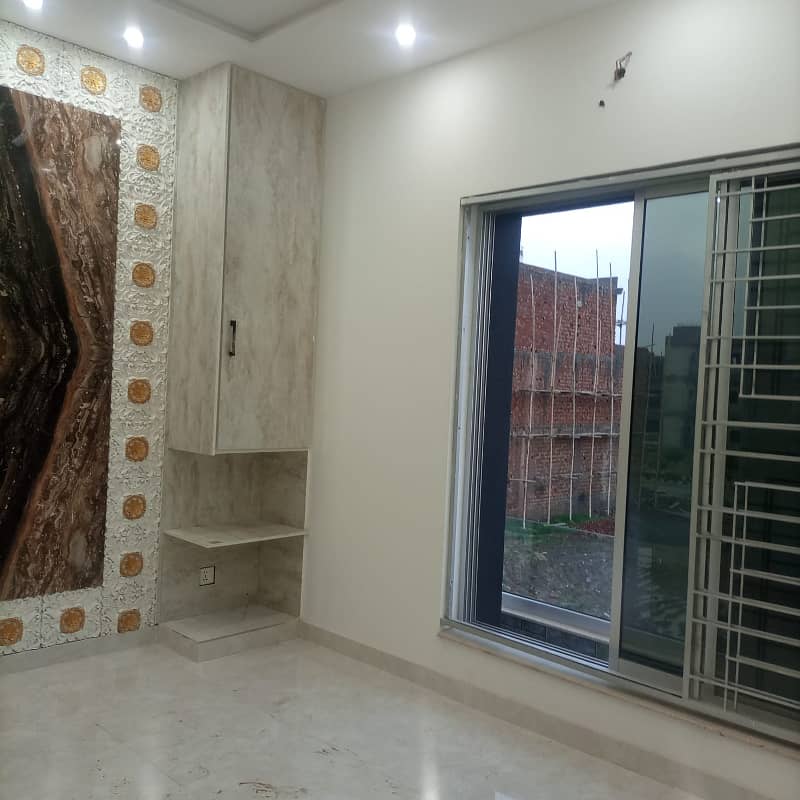 5 Master Bed 5 Marla Fully Luxury House For Sale On Block C In Etihad Town, Phase 1, Lahore 8