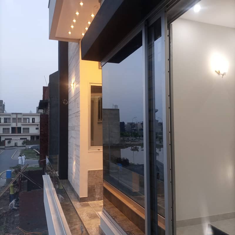 5 Master Bed 5 Marla Fully Luxury House For Sale On Block C In Etihad Town, Phase 1, Lahore 12