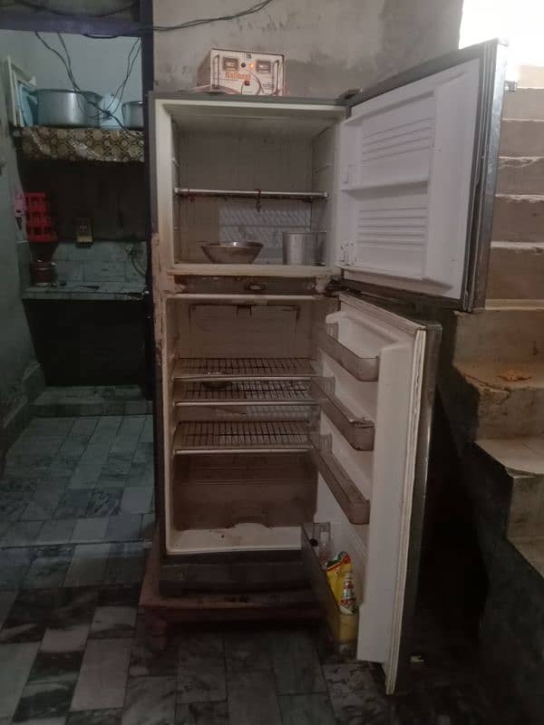 Dawlance fridge for Sale 2