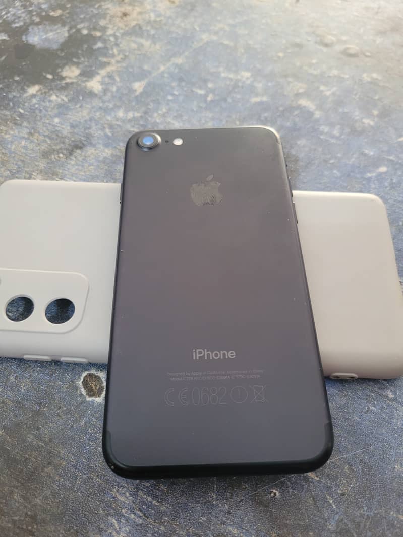 iPhone 7 10/10 condition 5