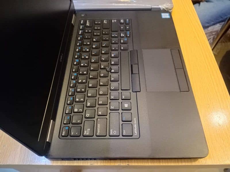 DELL LATITUDE 5470 I7 6TH GEN 0