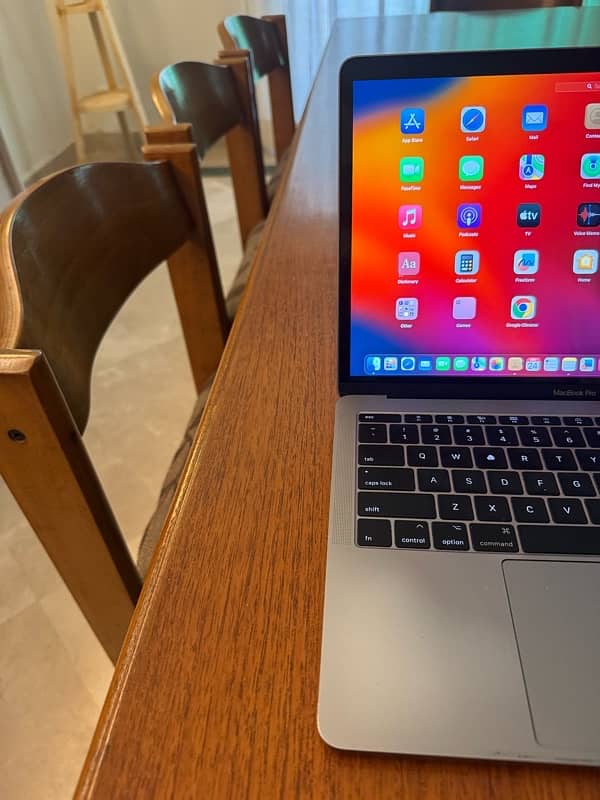 Macbook Pro 2017 Retina Display 3